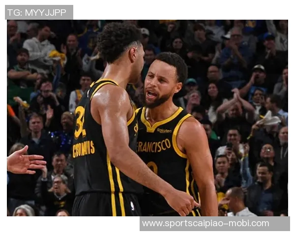 克莱状态回暖近5场场均17分三分命中率高达478展现佛光微现之势 克莱状态回暖近5场场均17分三分命中率高达478展现佛光微现之势